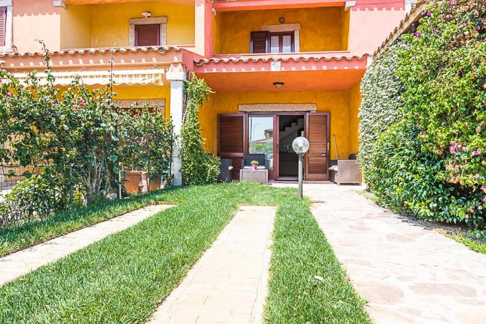 Villa Molly San Teodoro  Ngoại thất bức ảnh